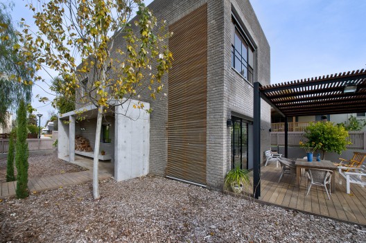 The Cube / Sharon Neuman Architects