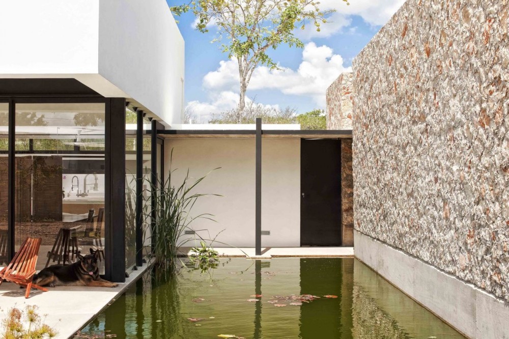Gershenson House / Roman Gonzalez Jaramillo