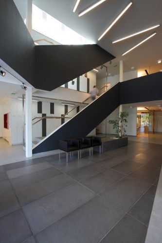 Phoenix Zeppelin Headquarters / Paulíny Hovorka Architekti