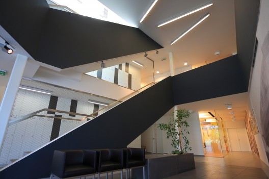 Phoenix Zeppelin Headquarters / Paulíny Hovorka Architekti