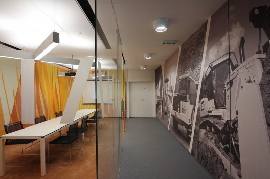 Phoenix Zeppelin Headquarters / Paulíny Hovorka Architekti