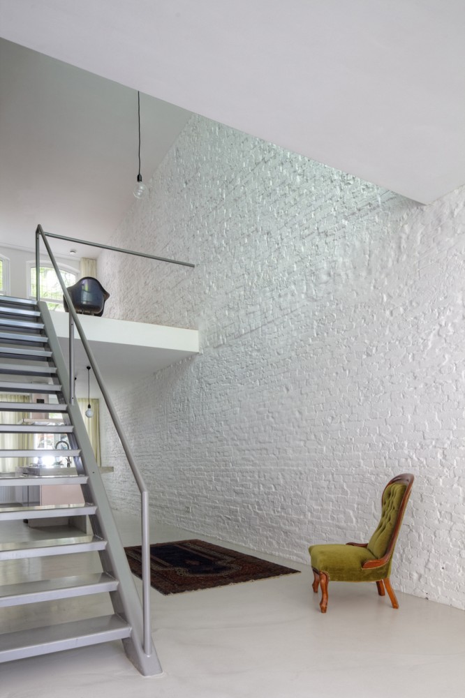 Vertical Loft / Shift Architecture Urbanism