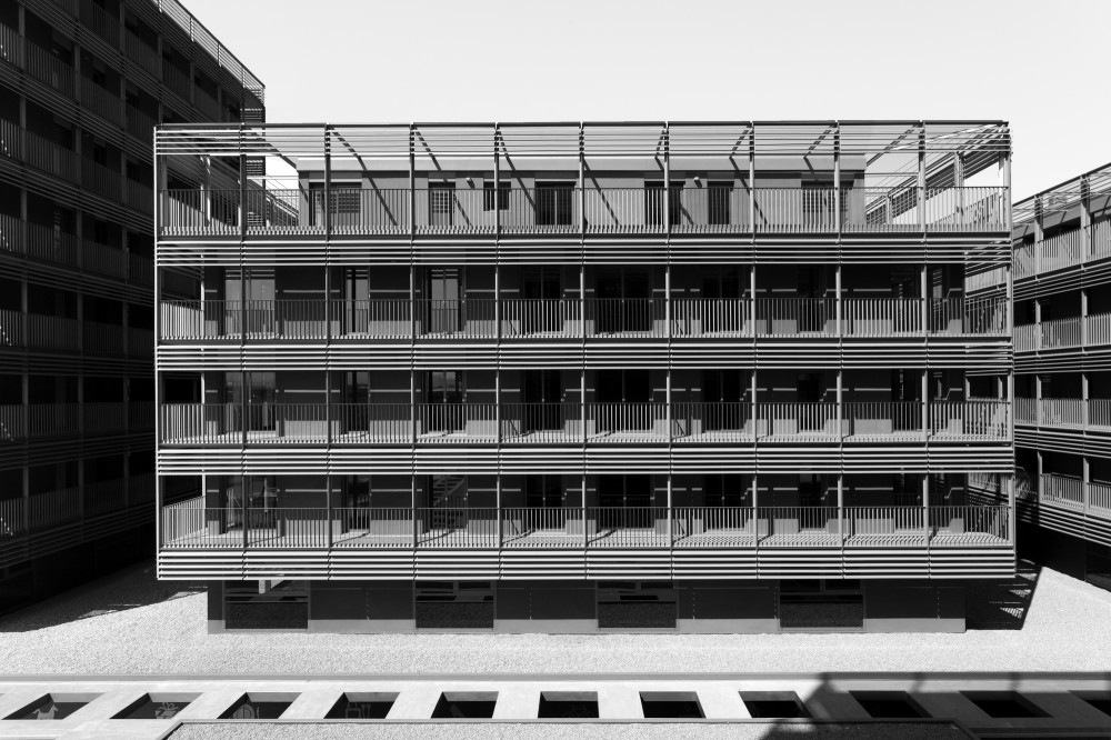 Social Housing at Boera Park / Peñín Architects + OAB + Edifica
