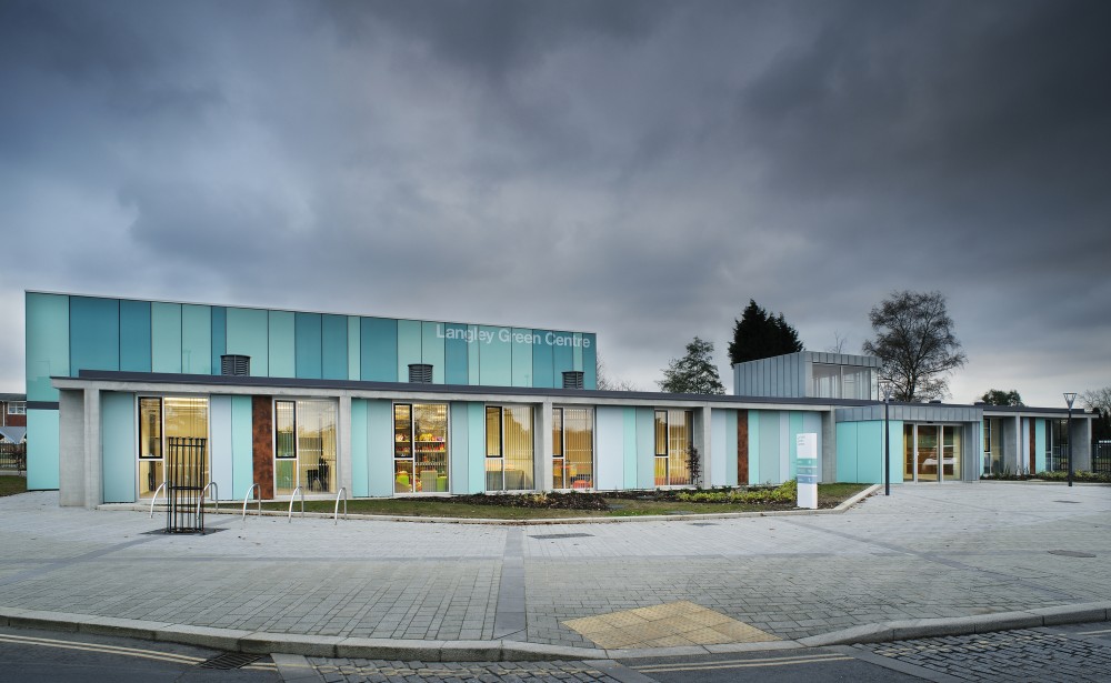 Langley Green Children’s Centre / Re-Format