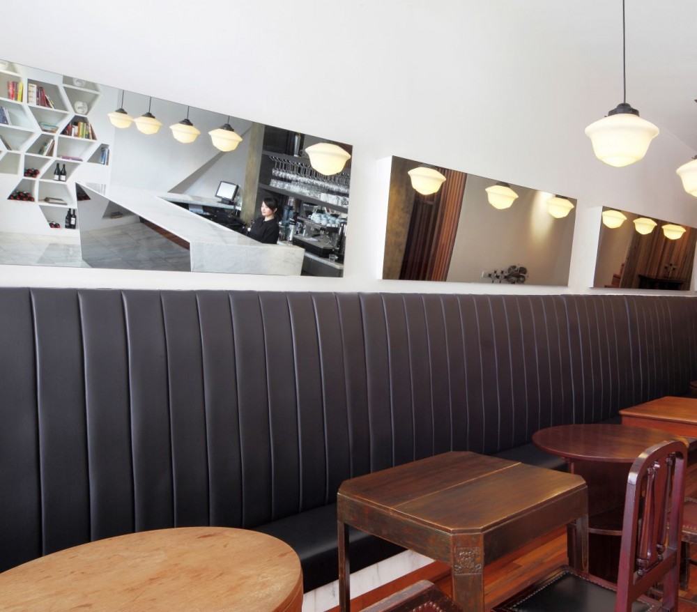 DAGA Cafe / ///byn