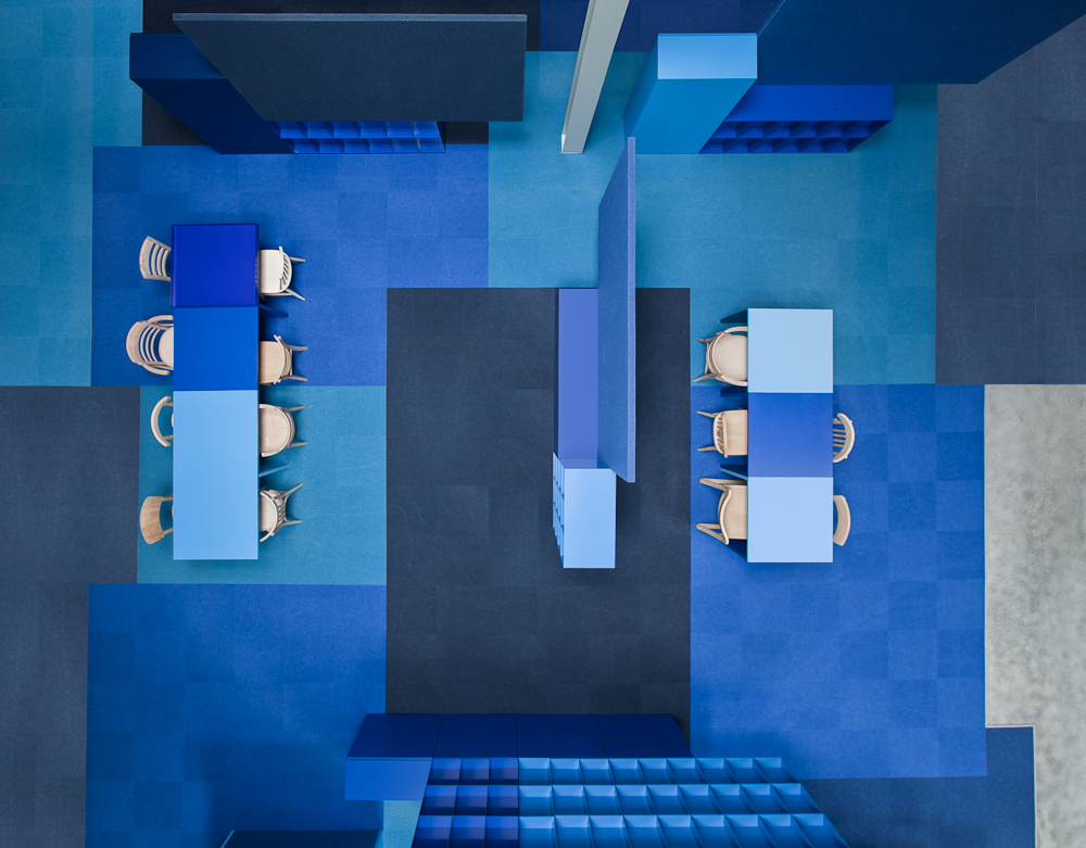 Social 01 / VMX Architects + i29 l interior architects