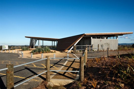 Visitor Centre for Equestrian and Mountain biking / Jasmax Sanders_reserve_2_-_photo_by_simon_devitt