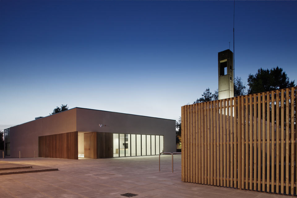 Ballyroan Parish Centre / Box Architecture