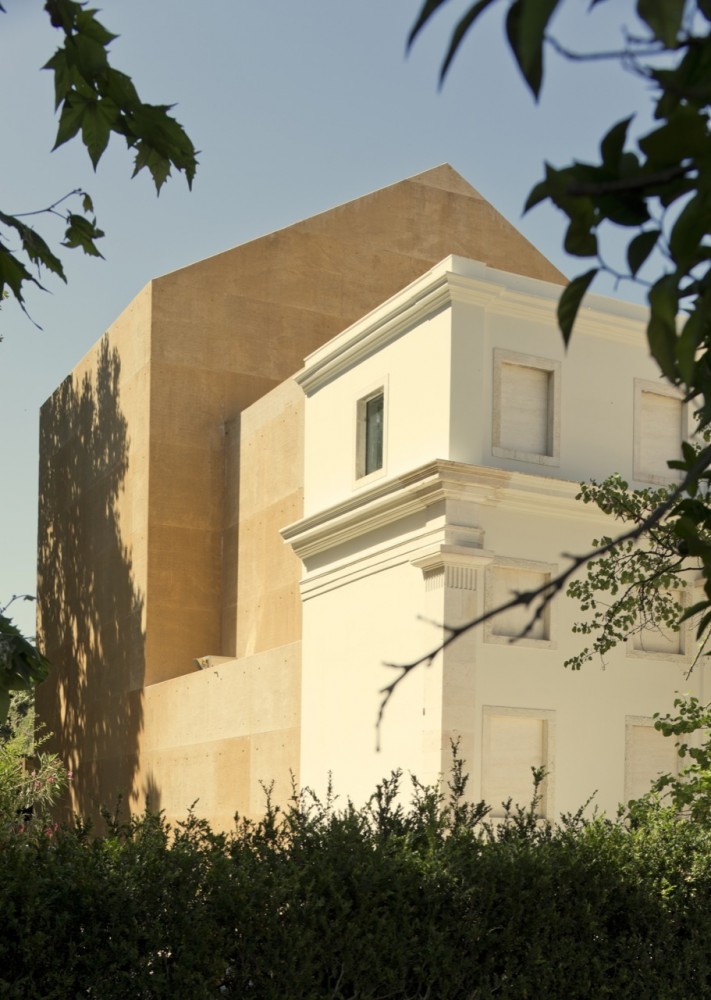 Thalia Theatre / Gonçalo Byrne Architects & Barbas Lopes Architects