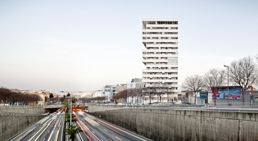 Julia Tower / Pau Vidal + Sergi Pons + Ricard Galiana