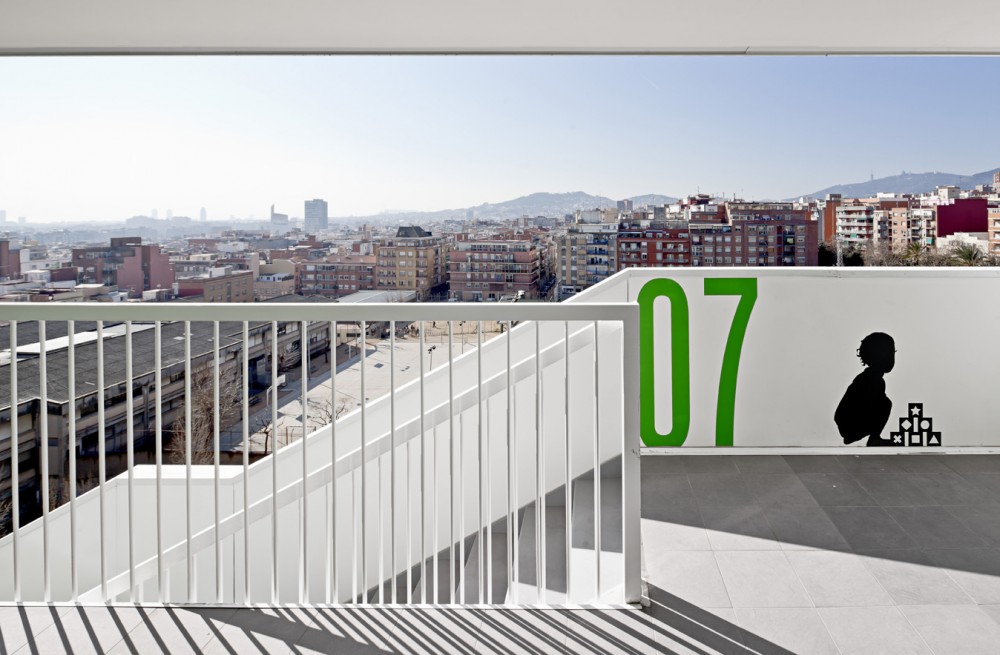 Julia Tower / Pau Vidal + Sergi Pons + Ricard Galiana