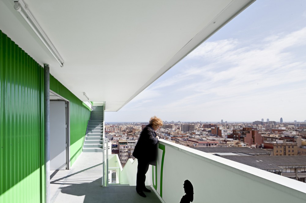Julia Tower / Pau Vidal + Sergi Pons + Ricard Galiana