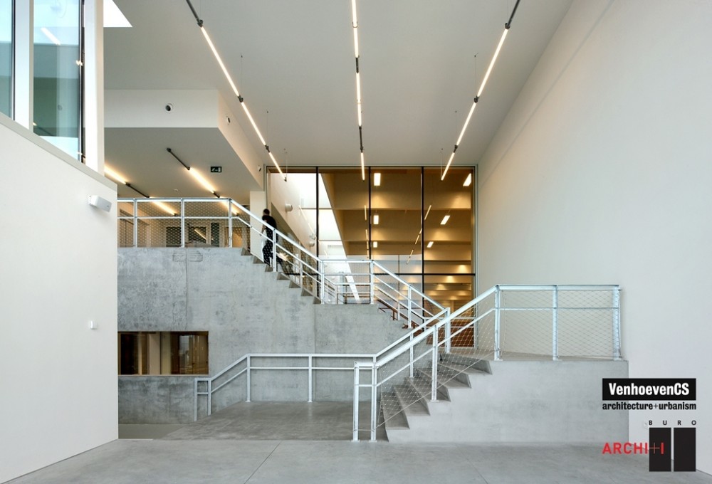 Sport Facilities De Warande in Wetteren / Venhoeven CS in collaboration with BURO II & ARCHI+I