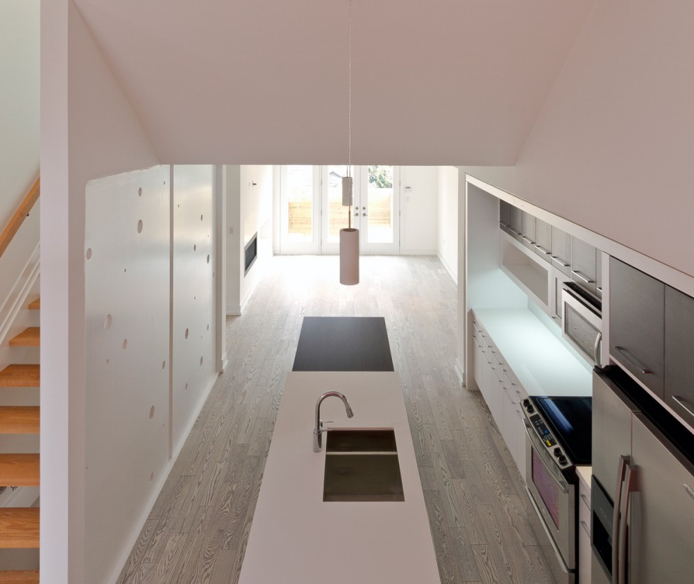 Whale House / Atelier rzlbd