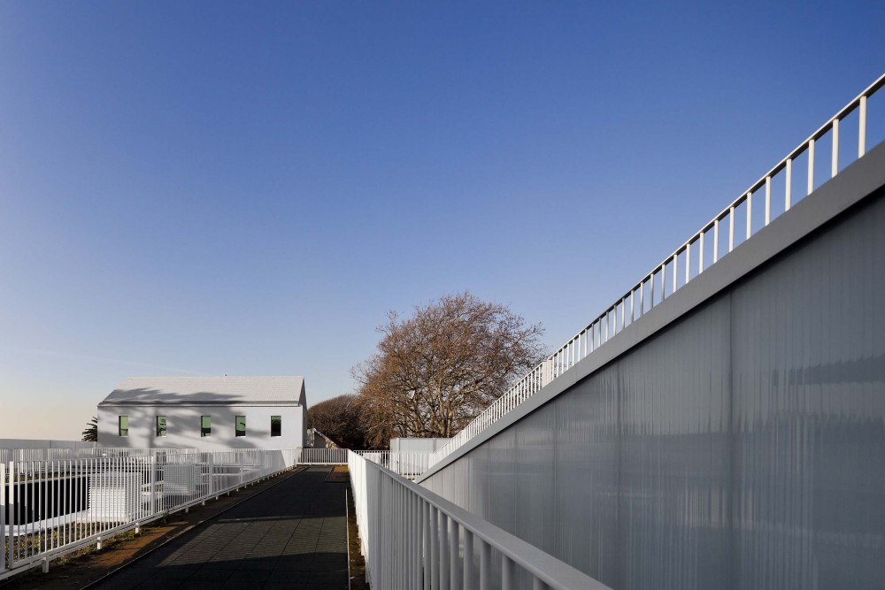Center School S.Miguel de Nevogilde / AVA Architects