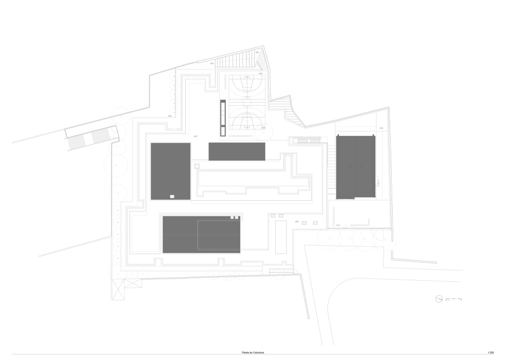 Center School S.Miguel de Nevogilde / AVA Architects