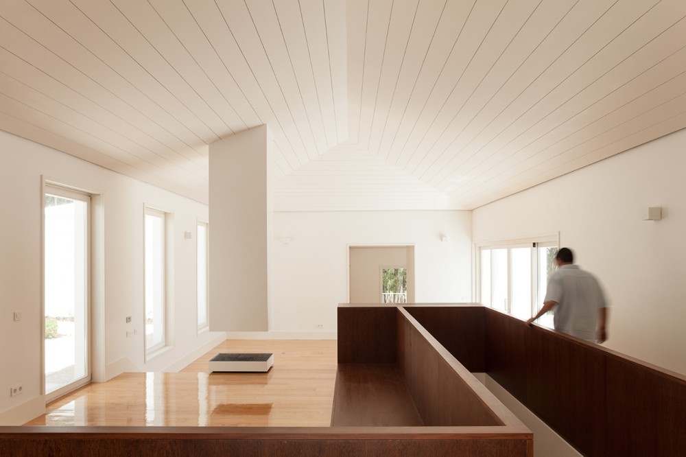 House in Belas / CHP Arquitectos