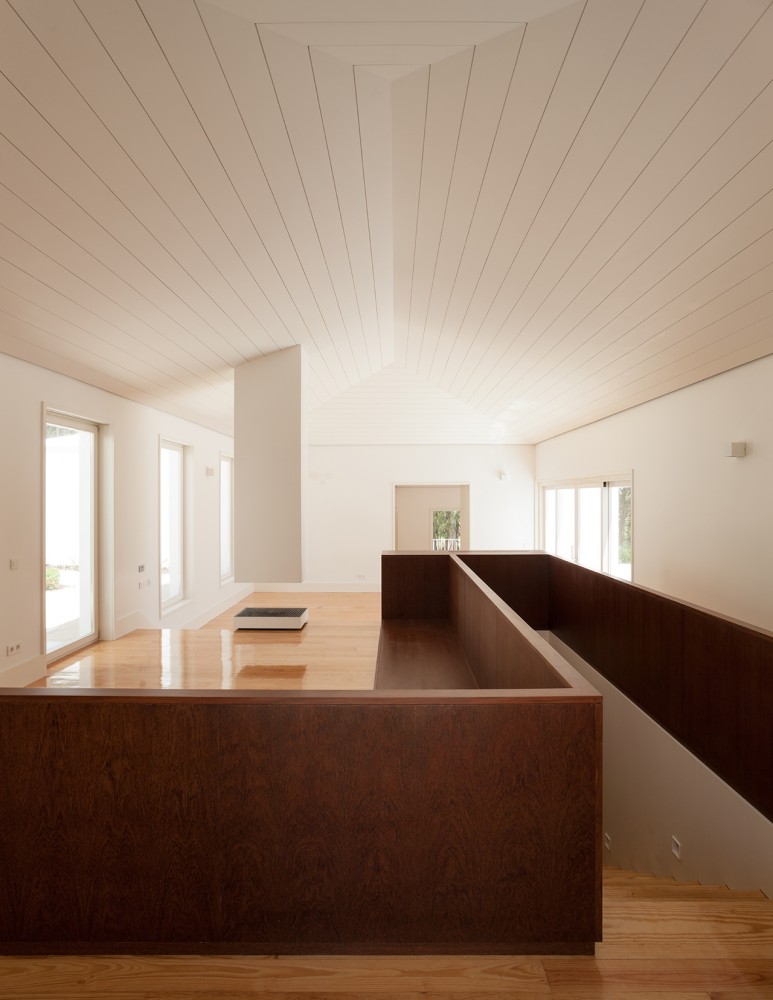 House in Belas / CHP Arquitectos