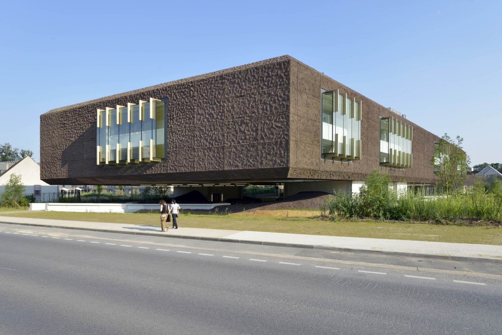 Marne-la-Vallée Library / Beckmann-N’Thépé Architects