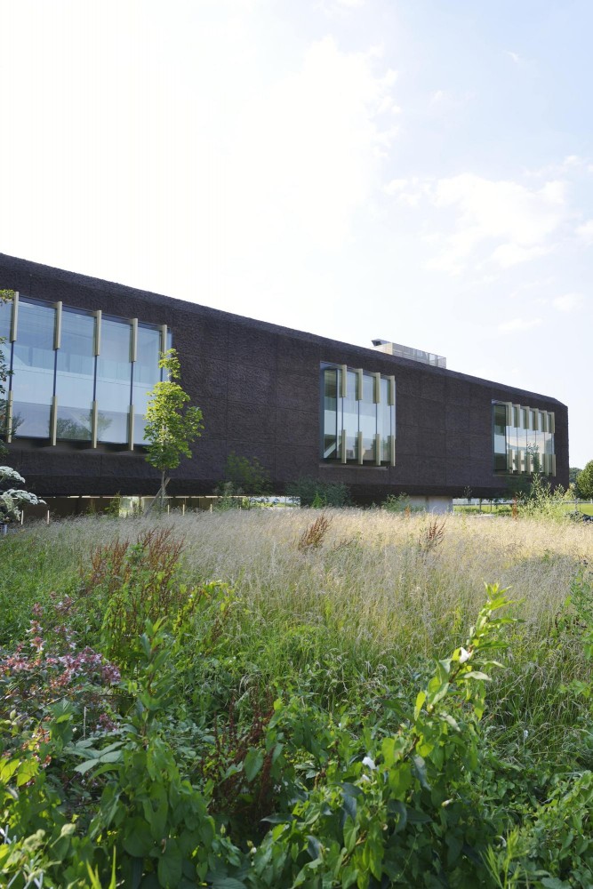Marne-la-Vallée Library / Beckmann-N’Thépé Architects