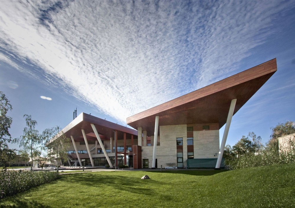 Zukovka-21 / Asadov Architectural Studio