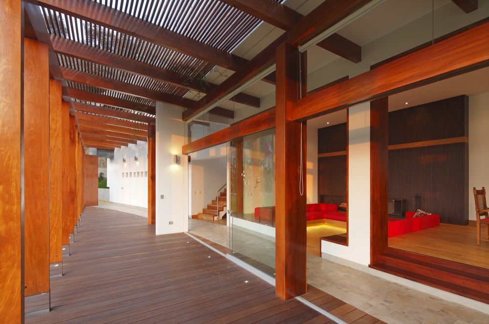 CyD House / V.Oid