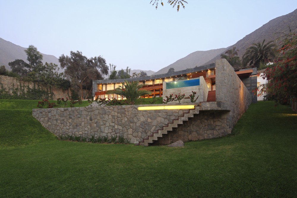 CyD House / V.Oid