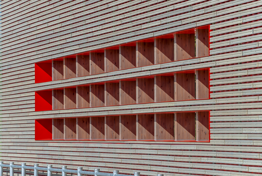 Sustainable Gas Station Avia Marees / Knevel Architecten