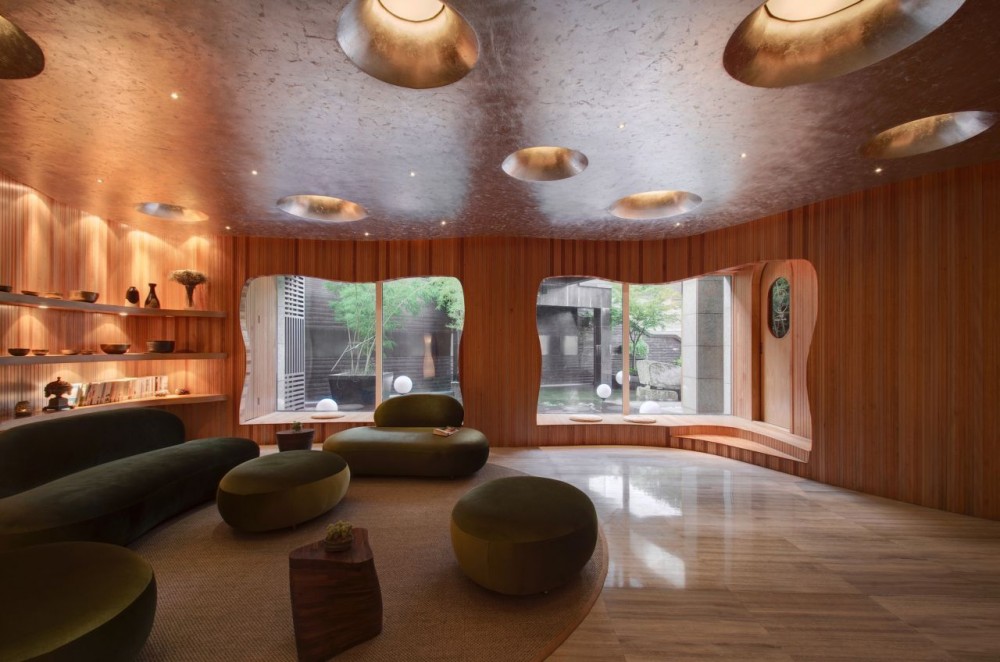 One Taste Holistic / CROX International