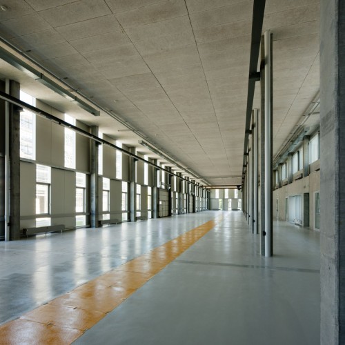 © Yves André