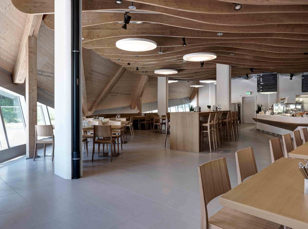 Umwelt Arena / Rene Schmid Architekten