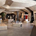 Umwelt Arena / Rene Schmid Architekten Umwelt Arena / Rene Schmid Architekten © Bruno Helbling