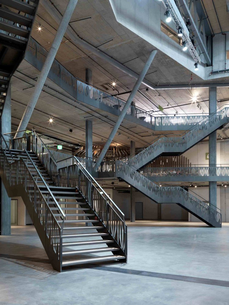 Umwelt Arena / Rene Schmid Architekten