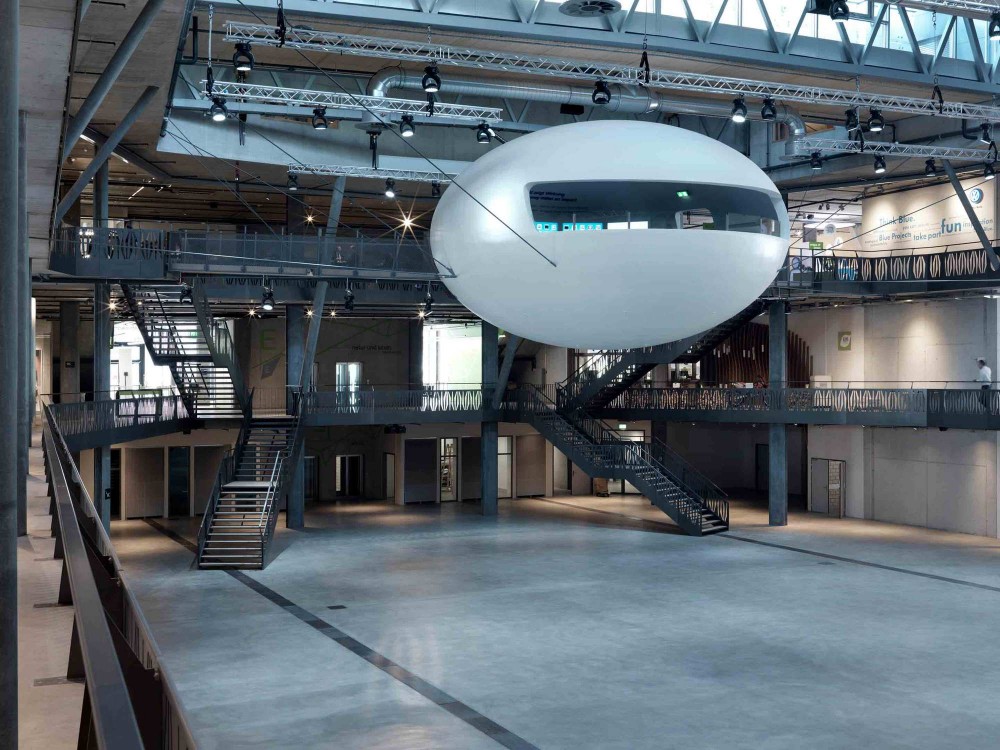 Umwelt Arena / Rene Schmid Architekten