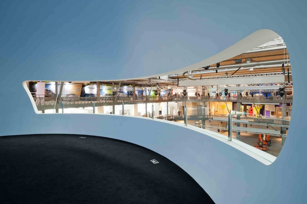 Umwelt Arena / Rene Schmid Architekten