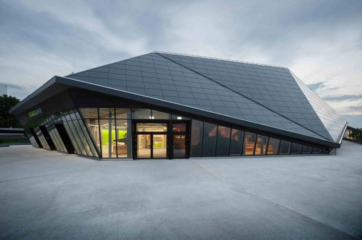 Umwelt Arena / Rene Schmid Architekten