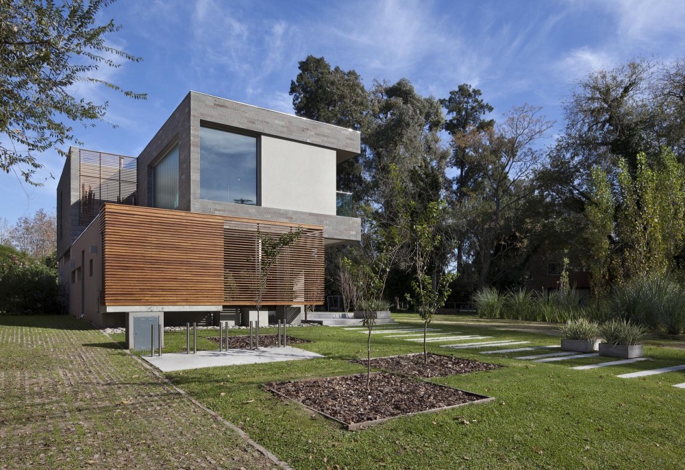 House in Pilar / Estudio Parysow – Schargrodsky Arquitectos + Estudio Tarnofsky – Wilhelm