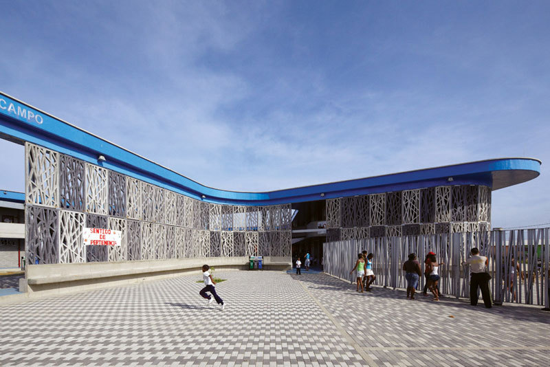Flor del Campo Educational Center / Giancarlo Mazzanti + Felipe Mesa