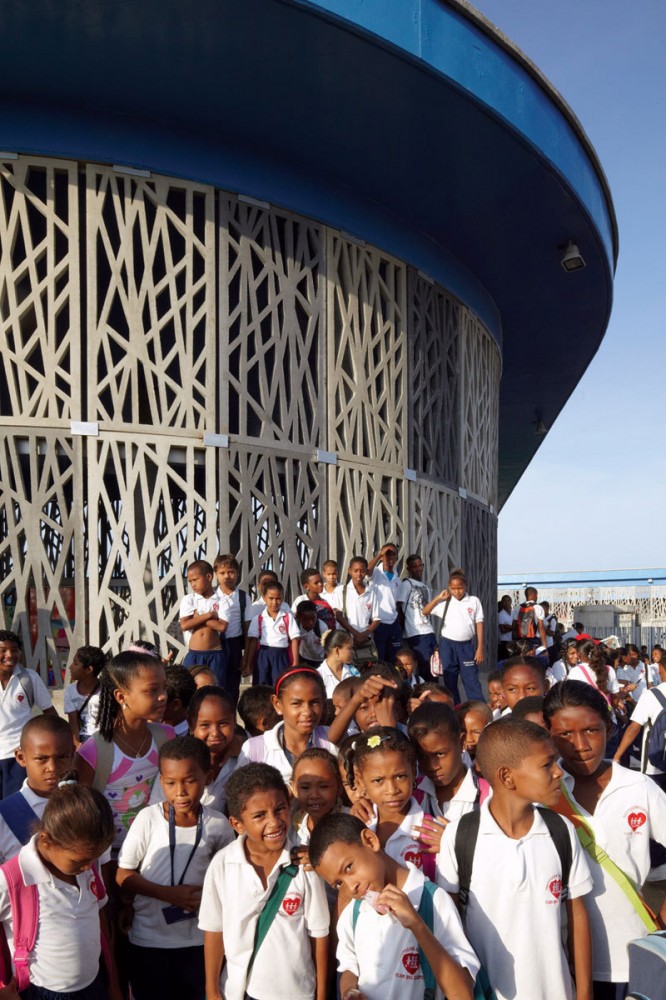 Flor del Campo Educational Center / Giancarlo Mazzanti + Felipe Mesa
