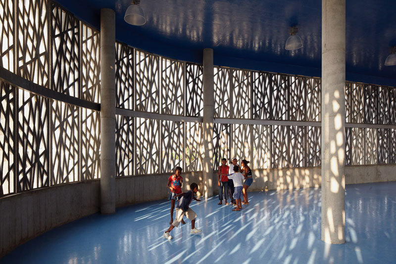 Flor del Campo Educational Center / Giancarlo Mazzanti + Felipe Mesa