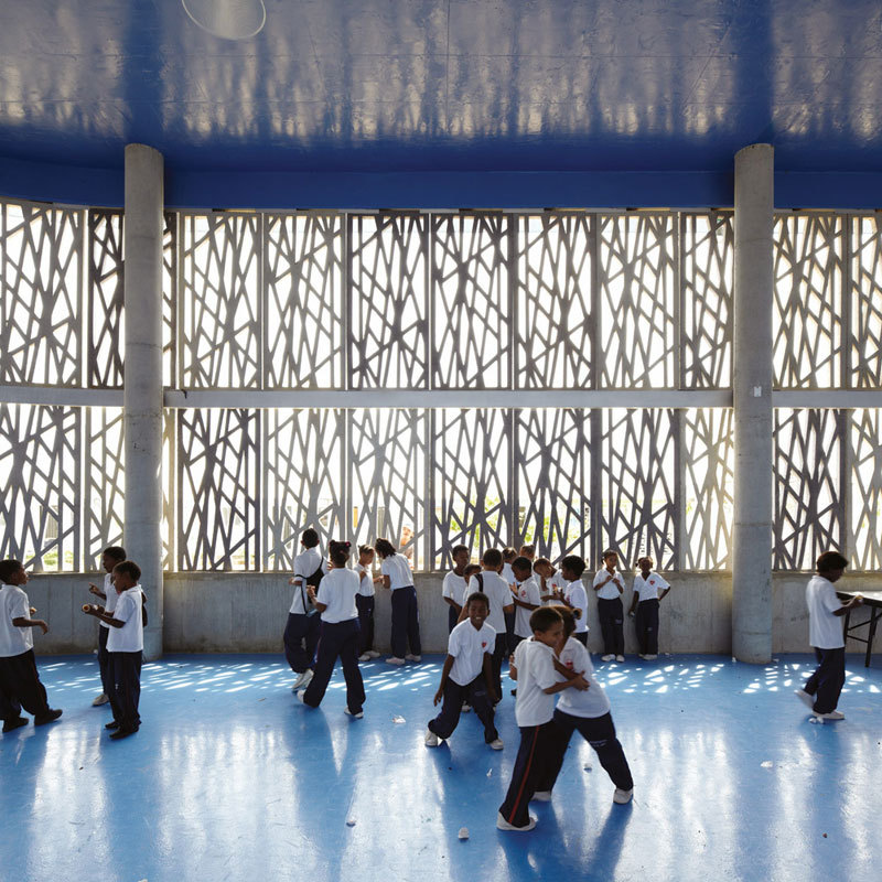 Flor del Campo Educational Center / Giancarlo Mazzanti + Felipe Mesa