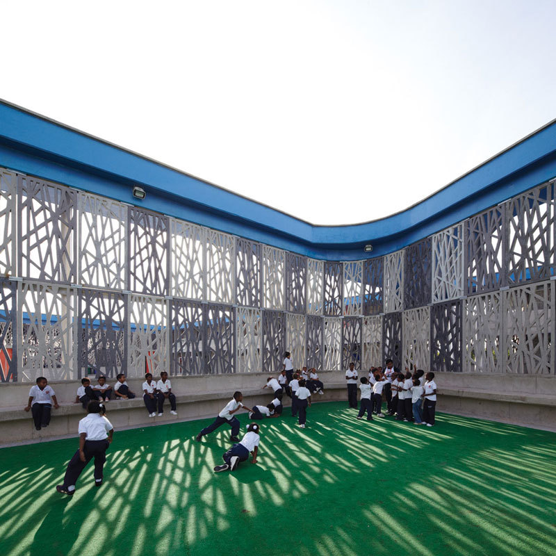 Flor del Campo Educational Center / Giancarlo Mazzanti + Felipe Mesa