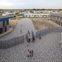 Flor del Campo Educational Center / Giancarlo Mazzanti + Felipe Mesa Flor del Campo Educational Center / Giancarlo Mazzanti + Felipe Mesa © Cristobal Palma