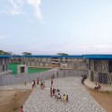 Flor del Campo Educational Center / Giancarlo Mazzanti + Felipe Mesa Flor del Campo Educational Center / Giancarlo Mazzanti + Felipe Mesa © Cristobal Palma