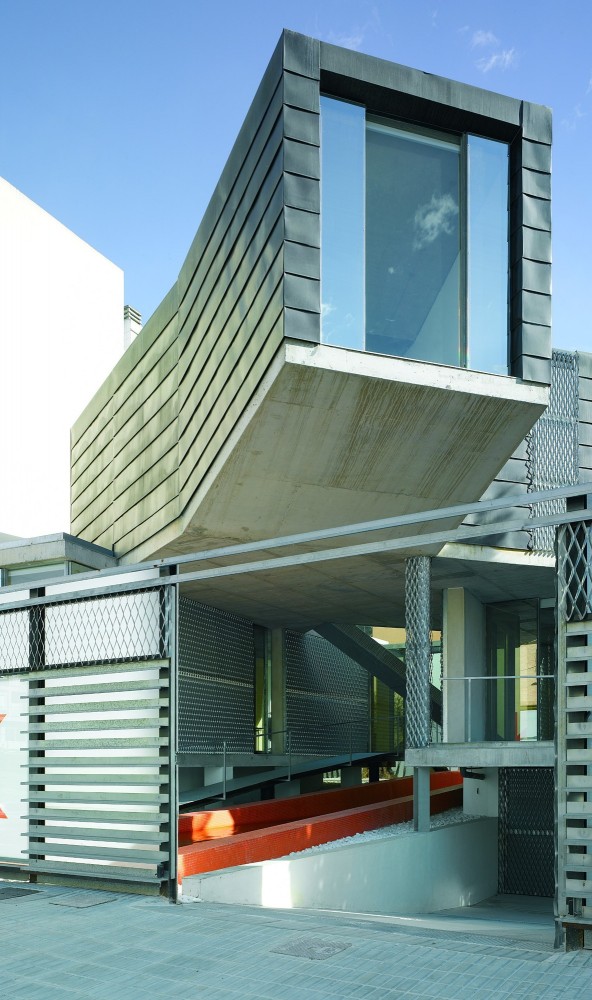 Pool House / Joaquín Alvado Bañón