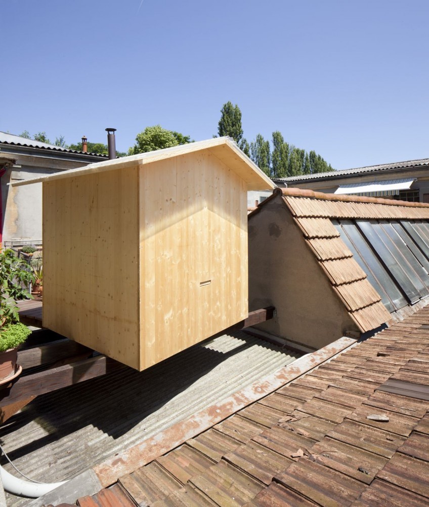 A Sauna  / BUREAU A