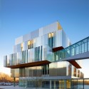 Terrence Donnelly Health Sciences Complex / Kongats Architects Terrence Donnelly Health Sciences Complex / Kongats Architects © Shai Gill