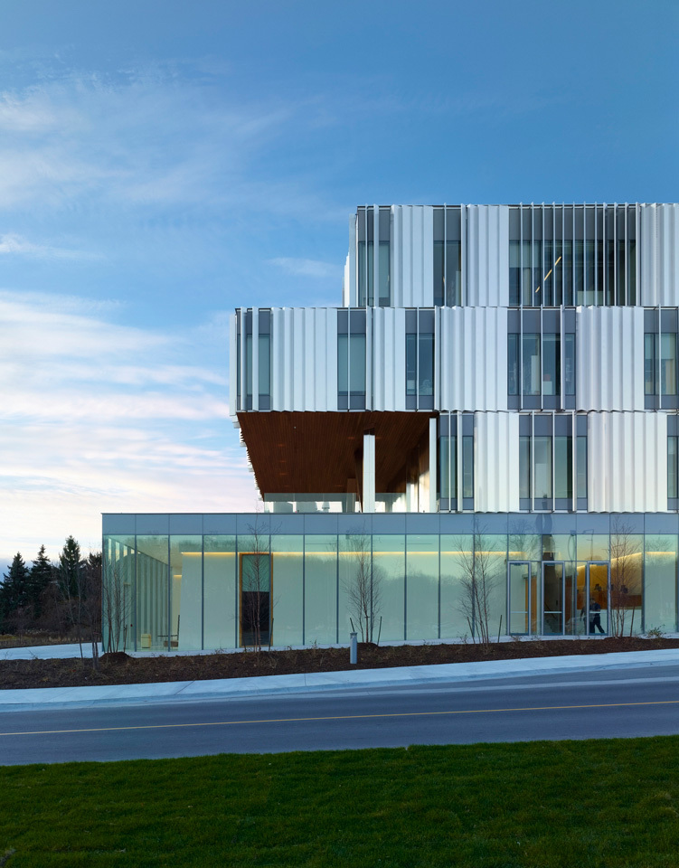 Terrence Donnelly Health Sciences Complex / Kongats Architects