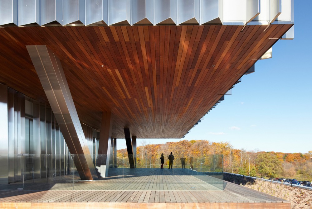 Terrence Donnelly Health Sciences Complex / Kongats Architects