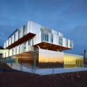 Terrence Donnelly Health Sciences Complex / Kongats Architects Terrence Donnelly Health Sciences Complex / Kongats Architects © Shai Gill